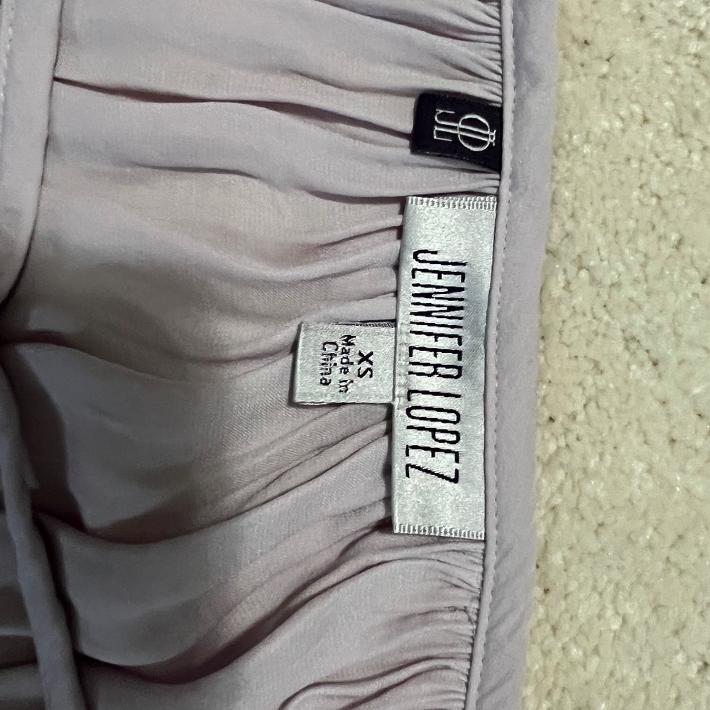 Jennifer Lopez peasant blouse